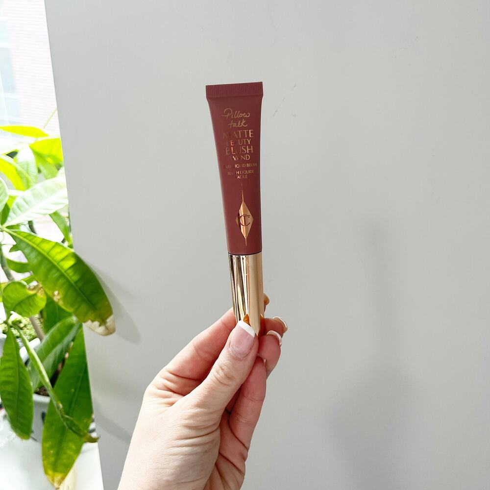 Charlotte Tilbury Matte Beauty Blush Wand in Pillow Talk
